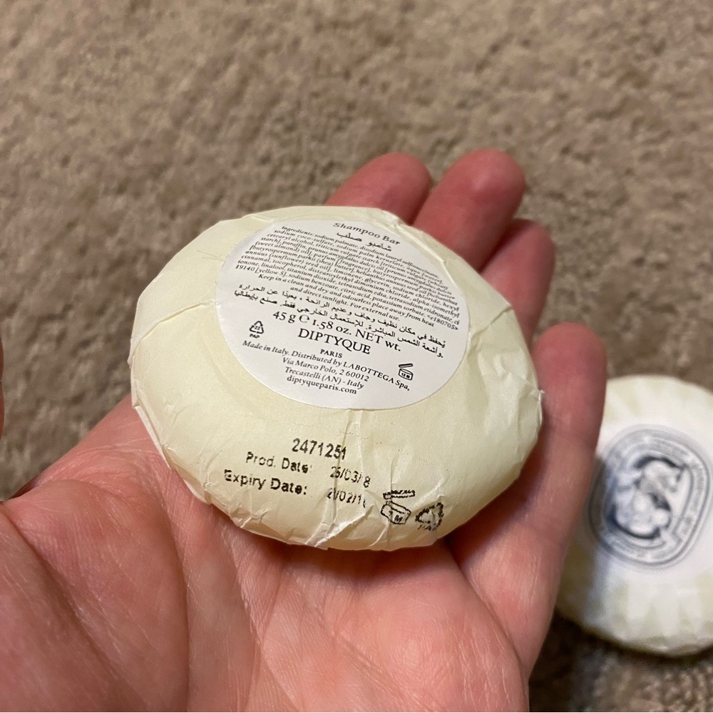 New {Diptyque} Shampoo Bar and Body Wash Bundle | 34 Boulevard Saint Germain - Picture 9 of 13